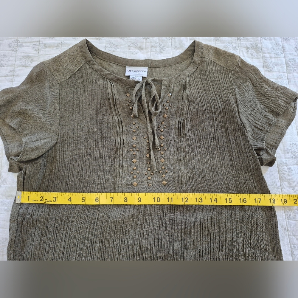 Liz Claiborne Olive Green Blouse with Lace-Up Detail - Picture 6 of 7